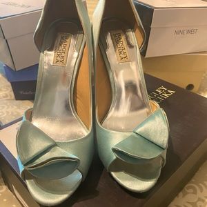 COPY - badgley mischka teal shoes worn once for wedding size 8 like new in box